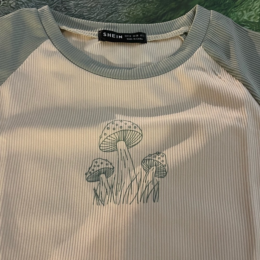 Mushroom Crop Tee, Multiple Sizes, NWOT, For Bundle Purchases Only - Picture 6 of 9